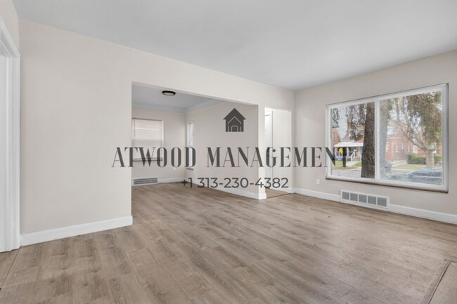 Foto del edificio - This beautifully updated 3-bedroom, 1-bath single-family home is ready for move-in!