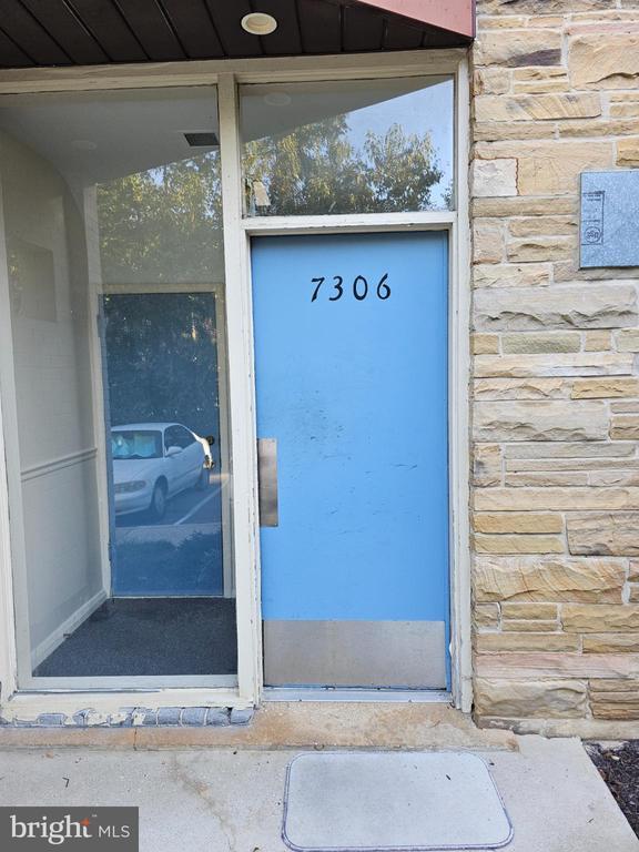 Foto del edificio - 7306 Park Heights Ave