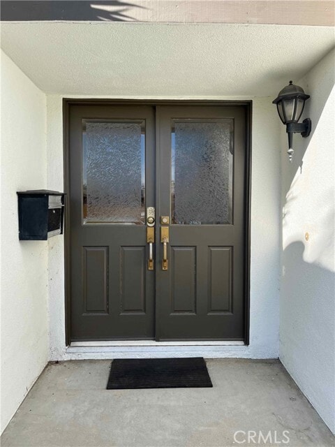 Building Photo - 7045 Seawind Dr