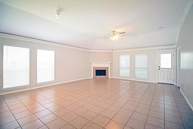 Building Photo - 21922 Golden Cedar Dr
