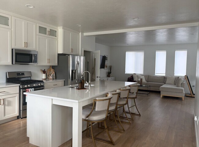 Foto del edificio - 442 Meadow Garden Rd