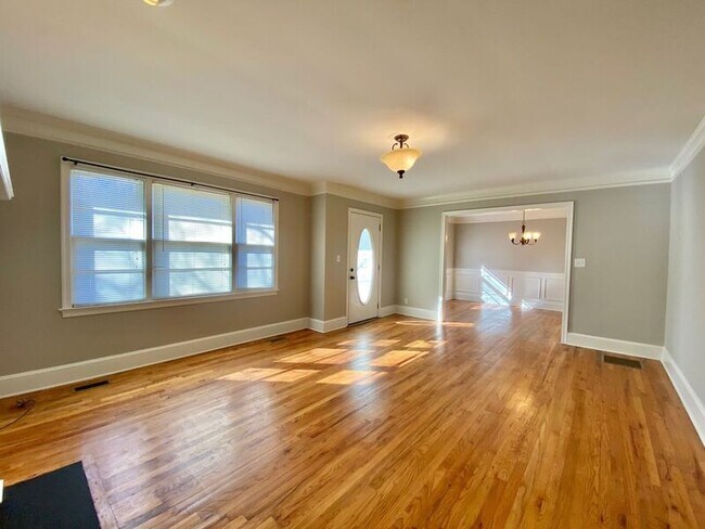 Photo - 3870 Hog Mountain Rd House