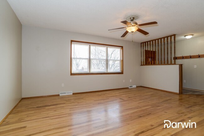 Building Photo - 5108 N Smalley Avenue, Kansas City, MO 64119