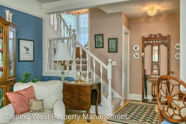 Building Photo - 4 br, 4 bath House - 77 6th St.