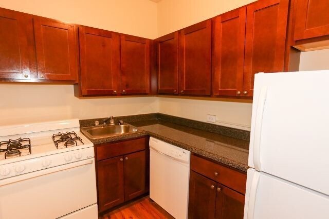 Building Photo - 4851 N Damen Ave