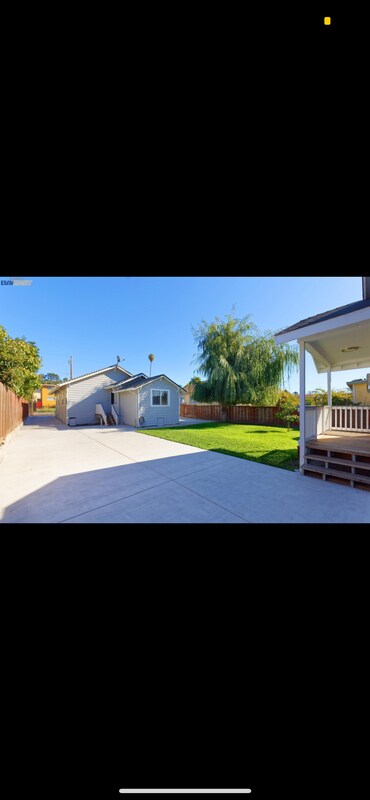 Foto del edificio - 9315 Hillside St