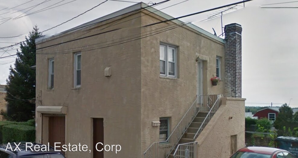 Primary Photo - 872 Midland Ave