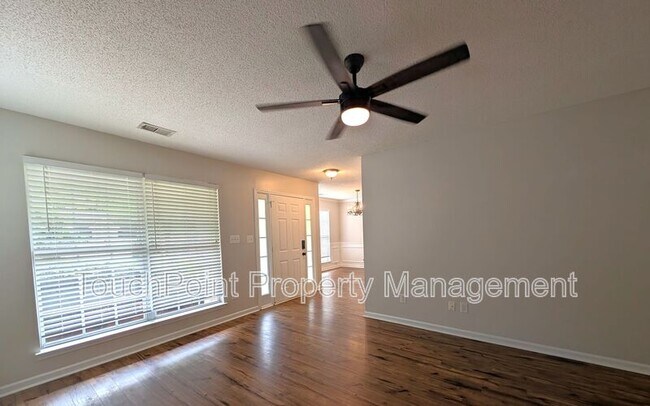 Foto del edificio - 7603 Lullwater Cove