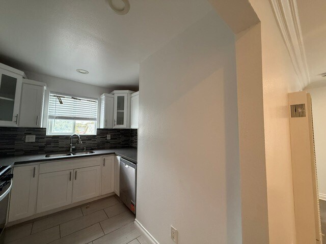 Foto del edificio - 237 E Anaheim St