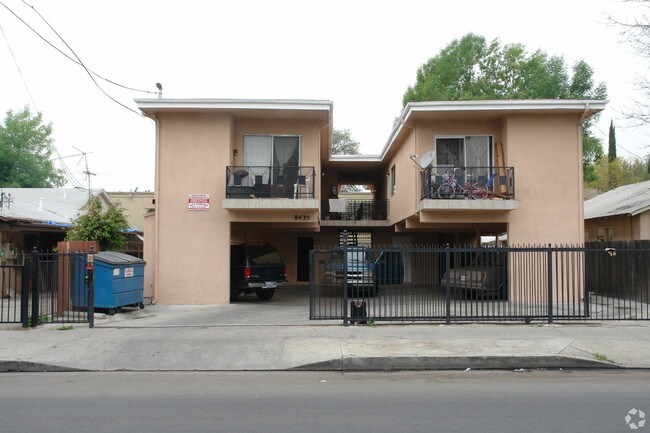 Primary Photo - 8435 Willis Ave