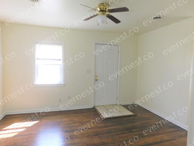 Building Photo - 118 Penniman Rd
