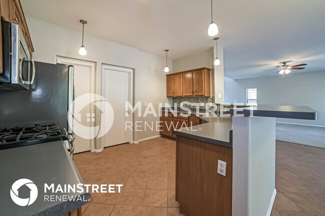 Foto del edificio - 13030 W Larkspur Rd