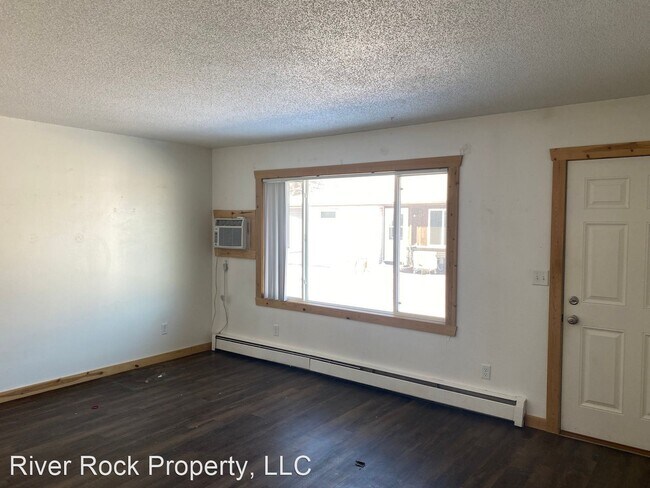 Foto del edificio - 4 br, 2 bath House - 601 2nd Avenue West