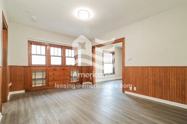 Foto del edificio - 3962 Woodhaven Dr