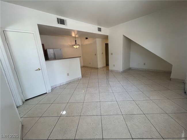 Foto del edificio - 2141 Hussium Hills St