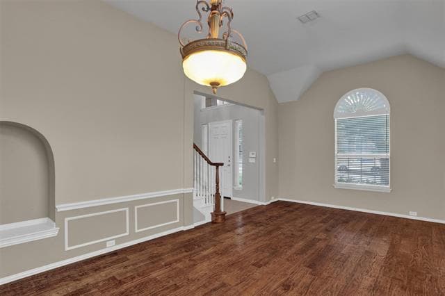 Building Photo - 1511 Westmont Dr