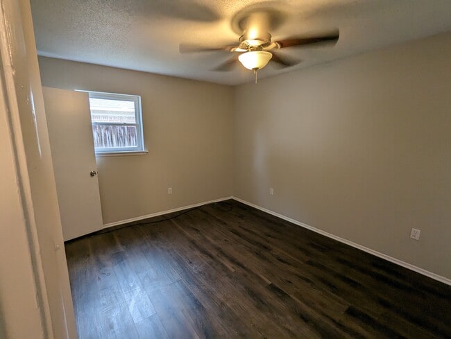 Building Photo - 668 Orchard Dr