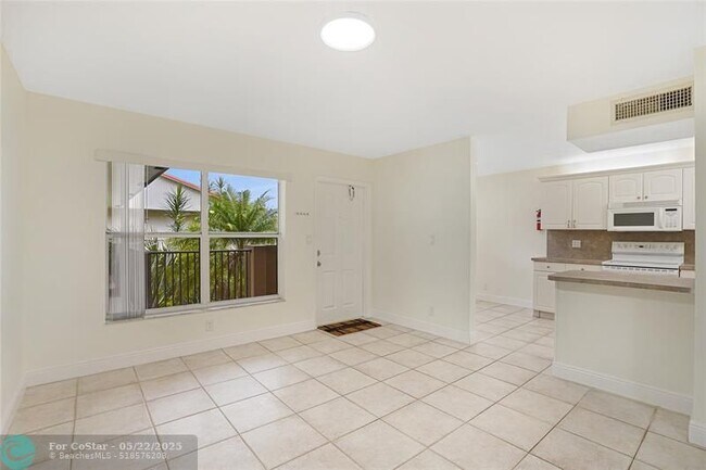 Building Photo - 5508 Courtyard Dr