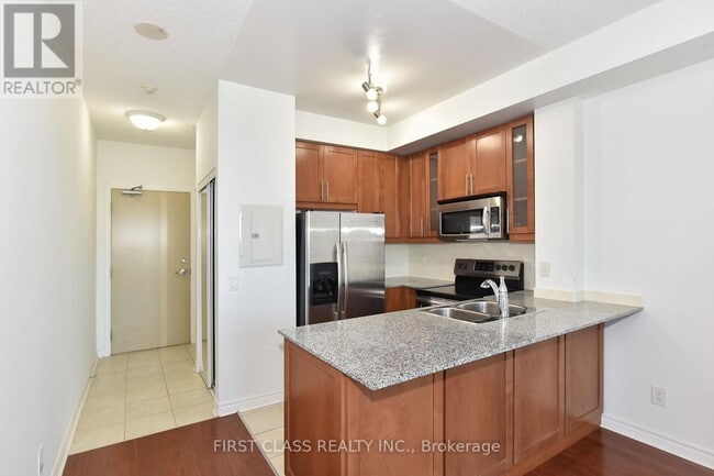 Photo du bâtiment - 18 Holmes Ave