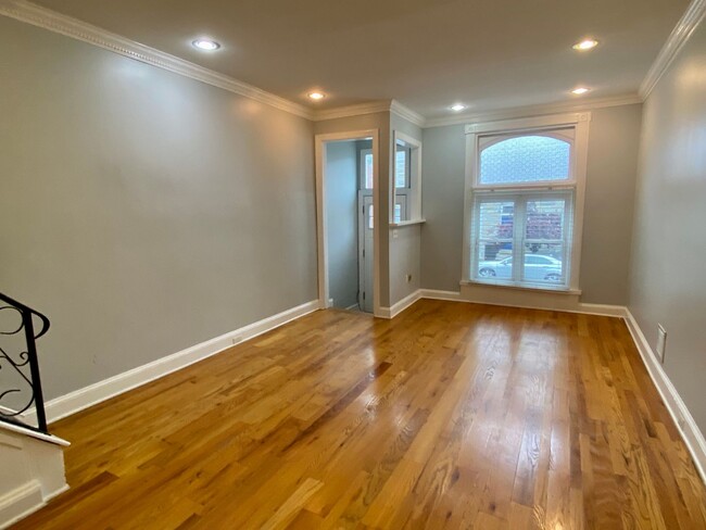 Foto del edificio - Remodeled 2 Bedroom Townhome in Highlandtown!