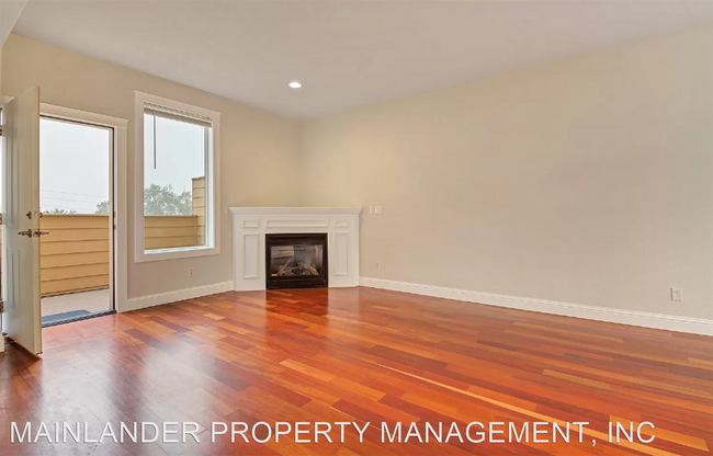 Building Photo - 3 br, 2.5 bath House - 4836 SW VIEWPOINT T...