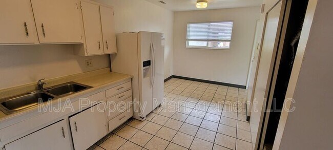 Foto del edificio - 752 N Irving St