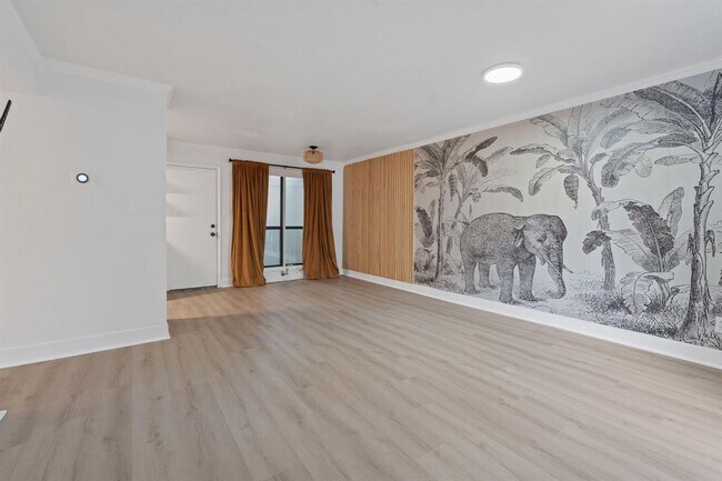 Foto del edificio - 5807 Coventry Ln