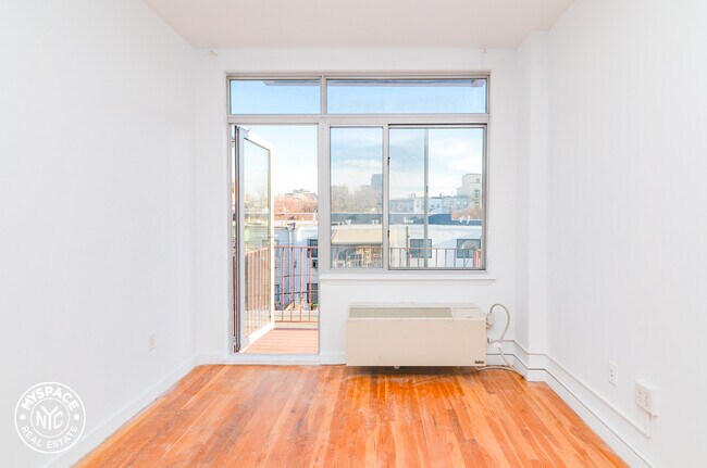 Building Photo - 184 Noll St