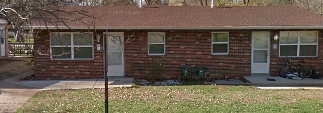 Building Photo - 4002 Esseldale Dr