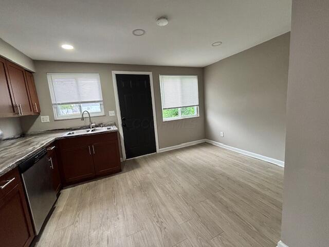 Building Photo - 855 Oakland Park Ave