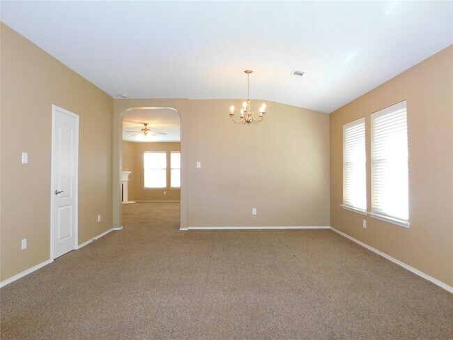 Building Photo - 2912 Lighthouse Dr