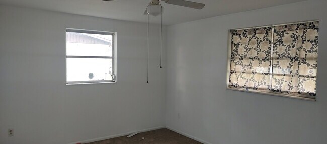 Foto del edificio - Charming 2-Bed in Holiday, FL