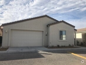 Building Photo - 910 Corazon Ln