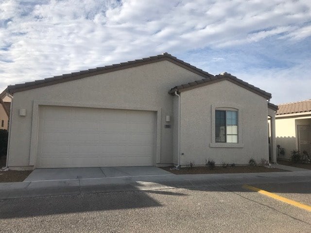 Foto principal - Villas on Elm 3 Bed 2 Bath Home - Contact ...