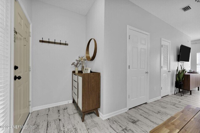 Foto del edificio - 2/2 St Johns living for Rent