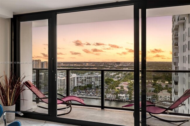Building Photo - 2301 S Ocean Dr