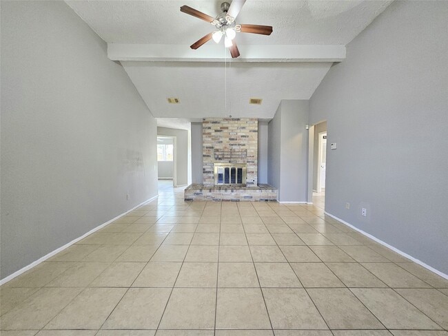 Building Photo - 7423 San Lucas Dr