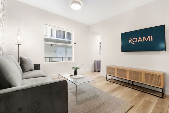 Foto del edificio - 4025 Indian Creek Dr