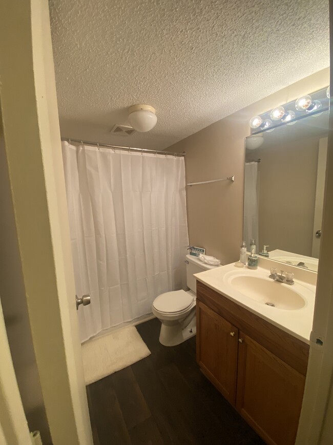 Grand River Ridge 308 Van Buren St Jackson, MI