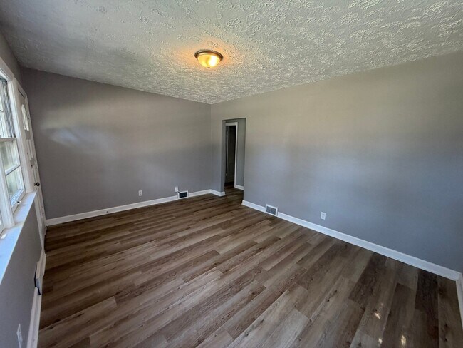 Foto del edificio - 2758 Bellevue Ave
