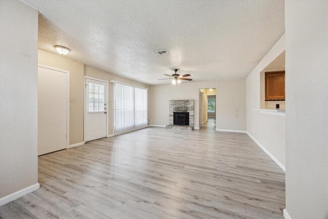 Building Photo - 2609 Alcott Ln