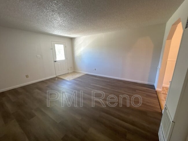 Building Photo - 1416 North Edmonds Drive