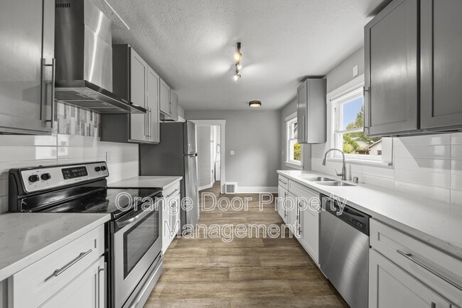 Building Photo - 4024 S G St