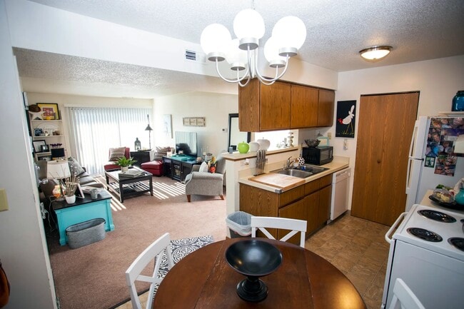Building Photo - Cedar Run Apartments
