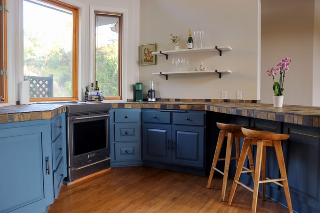 Building Photo - 1368 Farnham Rd