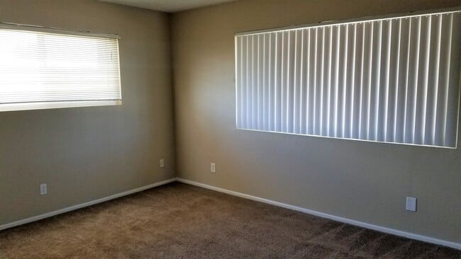 Foto del edificio - EXCELLENT CONDO IN THE HEART OF TEMPE!