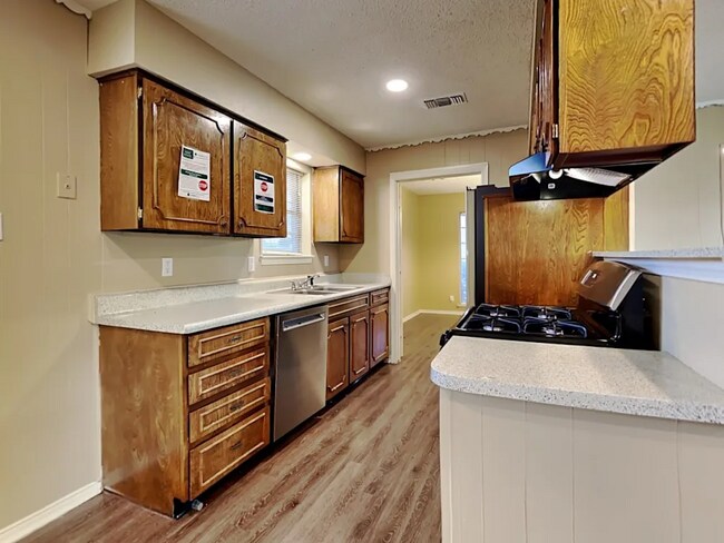 Foto del edificio - 152 Valleyglen Dr