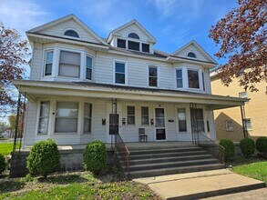 Building Photo - 1403 Charleston Ave