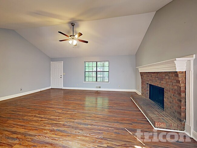 Building Photo - 4807 Alpine Dr SW