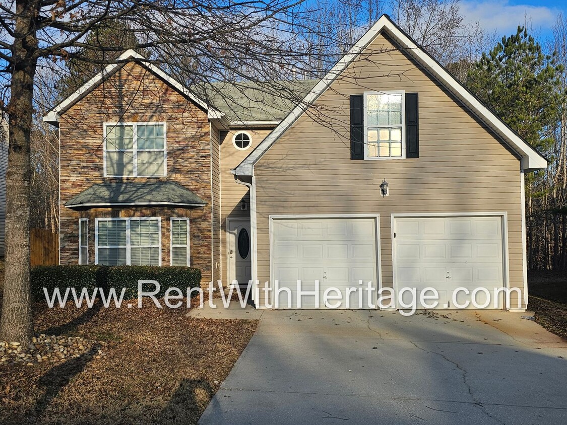 Foto principal - GORGEOUS 6 BEDROOM / 3.5 BATH WITH ALL THE...